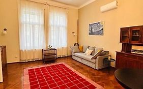 Classy Apartment #12Lunipebega